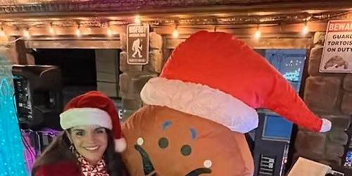 Mary Ann Mangini, sings Holiday Favorites from the VIP Deck @the Downtown Irwin Cookie Tour