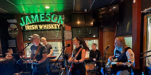 Skye Lark @ Dog House Saloon