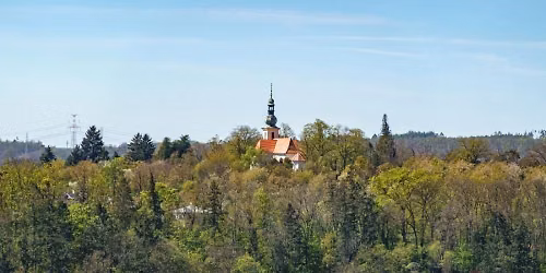 Svatojakubskou cestou ze Zbraslavi do Radot\u00edna (Jan Kro\u010da a Helena M\u00e1slov\u00e1) 