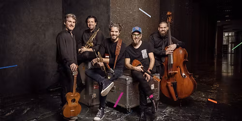 S\u00f6nd\u00f6rg\u0151 jubileumi koncert a M\u00fcp\u00e1ban