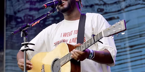 Myles Smith with Hazlett