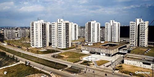 Nov\u00e9 V\u00fd\u0161kovice: panelov\u00e9 s\u00eddli\u0161t\u011b 60.\u201380. let (komentovan\u00e1 vych\u00e1zka)