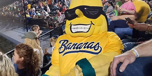 Indianapolis Clowns at Loco Beach Coconuts