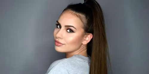 LIVE MUSIC WITH ELLA CABRERA-QUINN