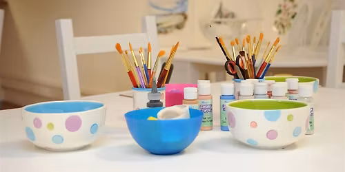 Paint Pottery Plate at Artventures Oakville Lakeshore Bronte