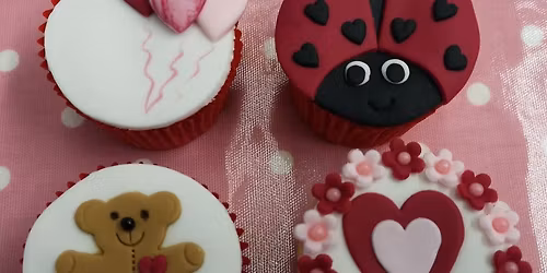 Parent & child Valentine cupcakes