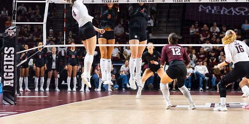 Texas A&M Aggies at Vanderbilt Commodores Womens Volleyball at Vanderbilt Memorial Gym