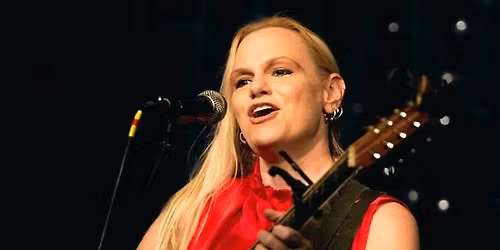 Beth Patterson plays at Grace O'Malley's