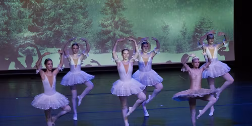 Di\u00f3t\u00f6r\u0151 - mesebalett