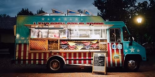 Easy Slider Food Truck at Truck Yard Dallas