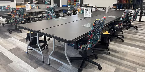 Hosted Makers\u2019 Weekend Creative Retreat @Makers\u2019Studio