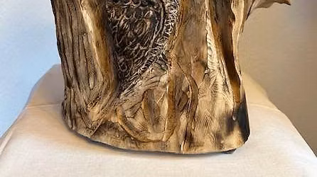 Holzkunst, die ber\u00fchrt
