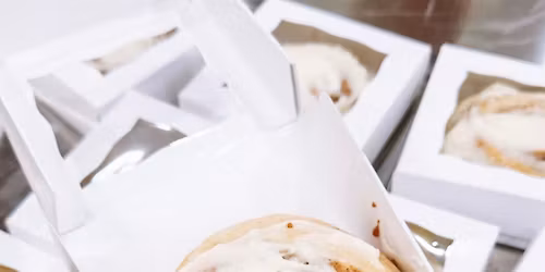 Front Paige Treats x Main Street Nutrition: Cinnamon Rolls & Loaded Teas