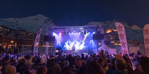 Fool House: The Ultimate 90s Dance Party