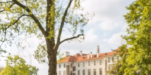 Zah\u00e1jen\u00ed sez\u00f3ny na z\u00e1mku Nelahozeves