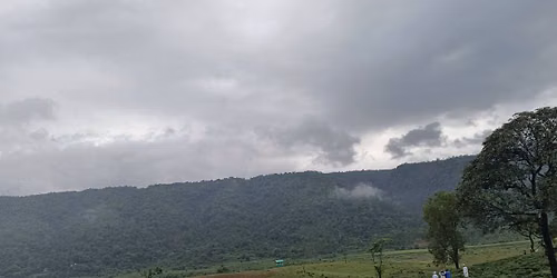 ৩৯৯৯ টাকায় সাপ্তাহিক ছুটিতে ট্রেনে চড়ে উপভোগ করে আসুন বর্ষার সিলেটের সৌন্দর্য