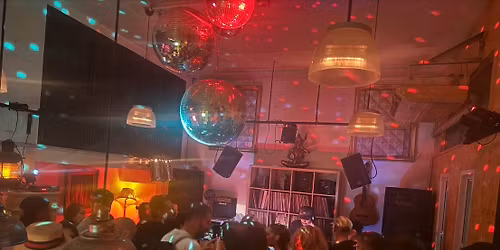 Groove Thailand presents'In Bed with The Vinyl Casanova' ; plazdj (Strictly Vi\u202c\u202c\u202c\u202c\u202c\u202c\u202c\u202c\u202cnyl)