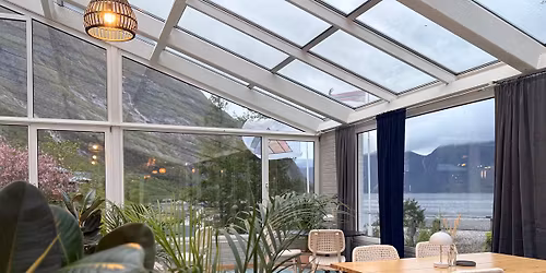 P\u00e5skequiz p\u00e5 Knaus