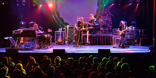 The Machine Performs Pink Floyd