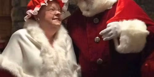 Abington Celebrates Christmas at Island Grove