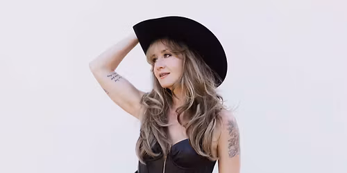 Parking Margo Price with Sean Thompson's Weird Ears