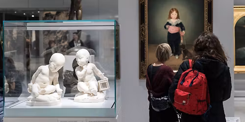 Atelier Bibliocr\u00e9ativit\u00e9 par une m\u00e9diatrice du Louvre-Lens \ud83e\udeb7\ud83d\udcd6\ud83d\ude47\u200d\u2640\ufe0f