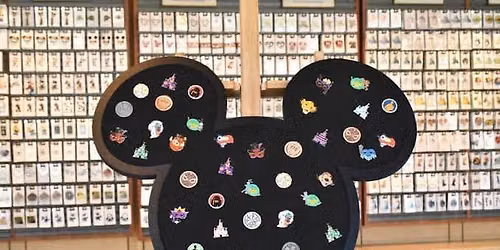 Brisbane - Disney Store - Tails of Friendship Pin Trading Event Meet Up
