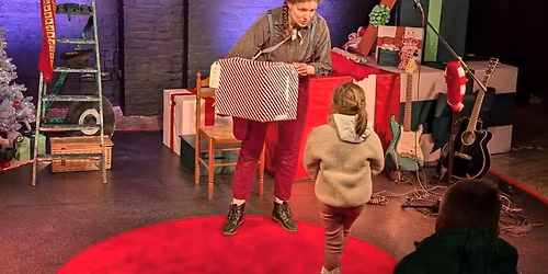 Who stole the Christmas Pud?