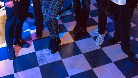 OLD FASHIONED CHRISTMAS ~ Rae Rae Jensen & The Chestnuts perform songs from Band of Liars Christmas