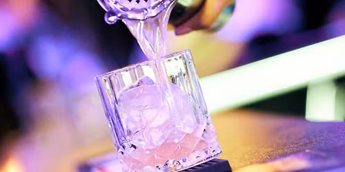 CLUB 30+ PARTY \/\/ DJ x THE BALLROOM AARHUS