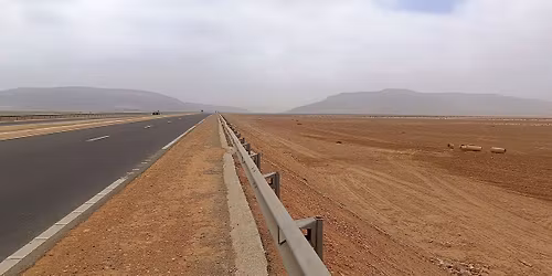 Rowerem przez Sahar\u0119: Maroko, Sahara Zachodnia, Mauretania i Senegali