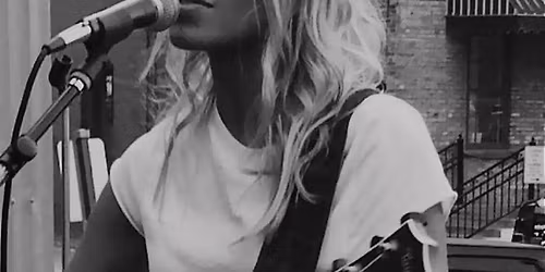 Taryn Jean LIVE at Hudy's Cafe and The Li'l Bar!