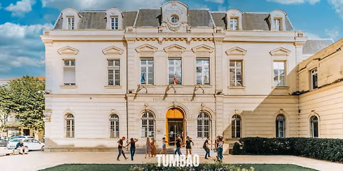 D\u00e9mo de West Coast Swing devant la Mairie de Mont\u00e9limar