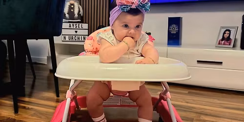 Alev' in -1 Ya\u015f kutlamas\u0131