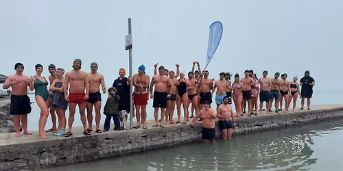 01\/01 10:00 \u00c9vnyit\u00f3 Hidegf\u00fcrd\u0151z\u00e9s a Balatoni Jegesmedv\u00e9kkel Budatava strandon