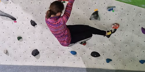 6 week beginner evening rock climbing course
