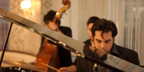 Piano Bar with The Human Jukebox