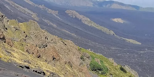 \ud83c\udf0b Etna \u2013 Discesa tra Canaloni e Valle del Bove
