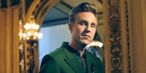 Cody Fry Christmas with the ASO