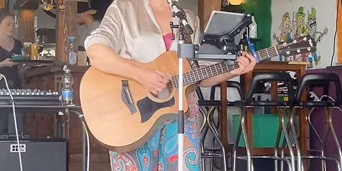 Sun Seeking at Bar Las Niñas, Torrox Pueblo