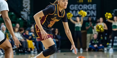 Parking Richmond Spiders at Loyola Chicago Ramblers Mens Basketball