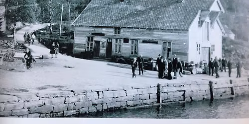 Marknadsdag ved Nilsbua, Hellevik kai 