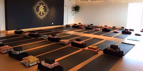 Advanced Yoga Teacher Training 