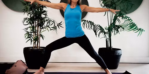 NYT\u00c5RS Yoga og brunch i Caf\u00e9 Fruens k\u00f8kken.