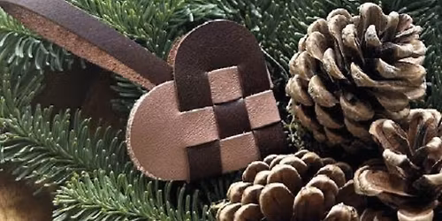 L\u00e6r at lave flettede julehjerter af l\u00e6der