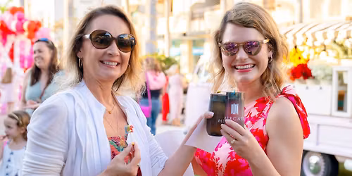 Bouquets & Bubbly for Mom