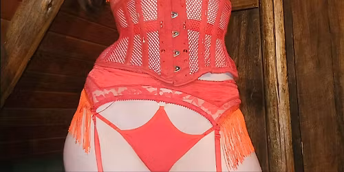 Drink & Draw - Costumed Models at the Coffin Club with the Gallery Girls