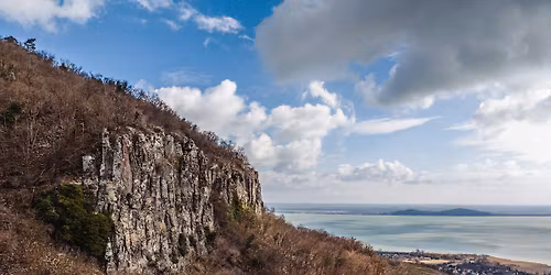 A Badacsony-hegy megh\u00f3d\u00edt\u00e1sa Badacsonyt\u00f6rdemic fel\u0151l