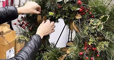 NW Winter Woodland Wreath Workshop