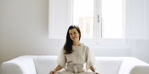 Warmth and Stillness with Jen Warakomski